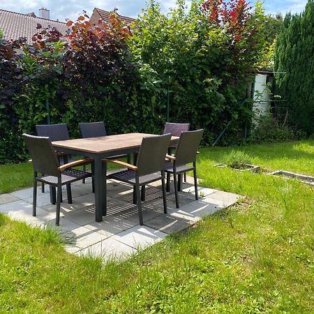 Stadtrand Oase Karlsruhe Mit Balkon Extérieur photo