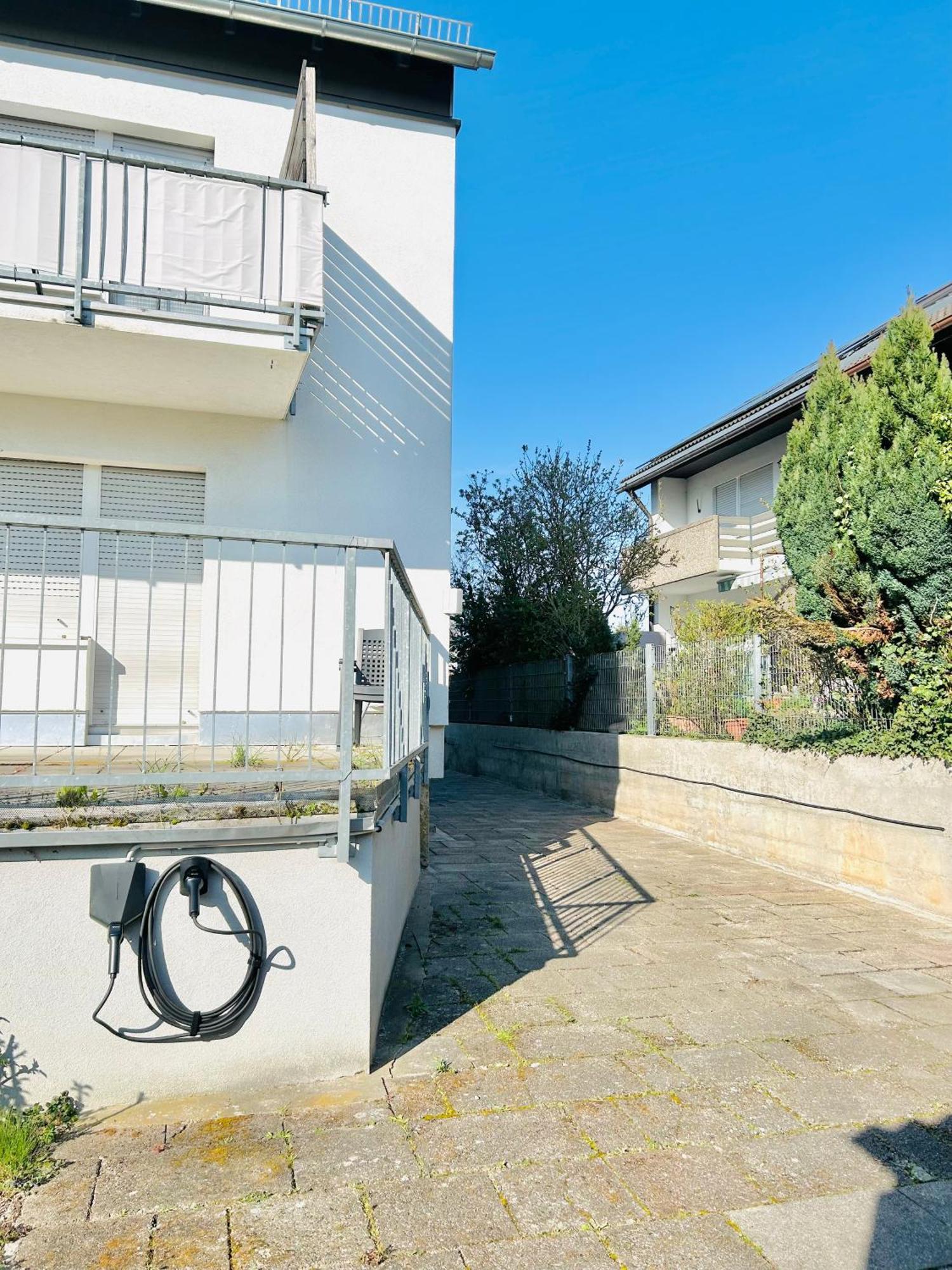 Stadtrand Oase Karlsruhe Mit Balkon Extérieur photo